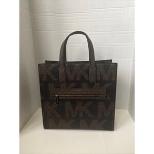 Michael Kors Kenly Large Signature Logo Tote W/ Detachable Crossbody Strap